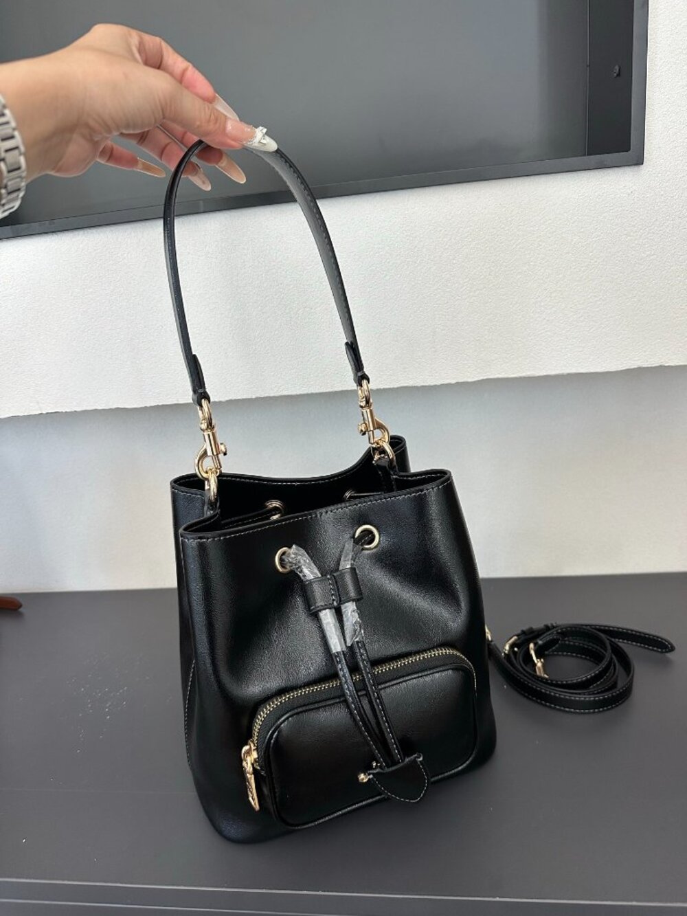 Coach Black Leather Bucket Bag, Detachable Shoulder Strap, New Without Tags - Picture 9 of 9